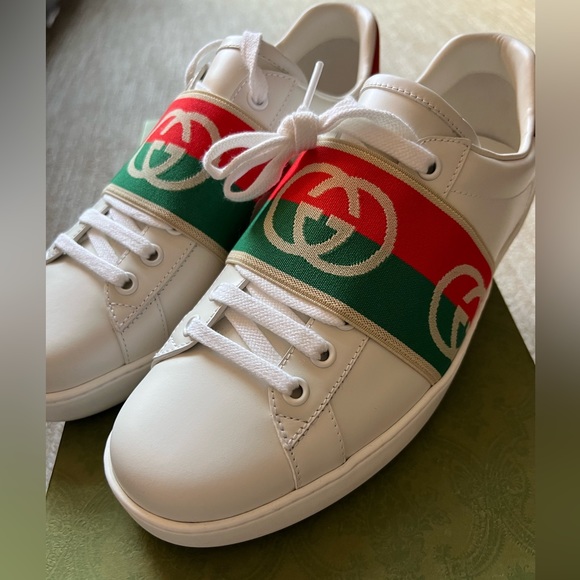 Gucci Sneakers - Picture 5 of 8